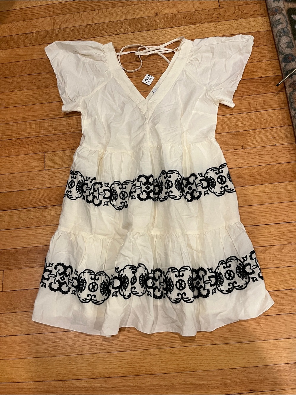 Old Navy Cream V-Neck Dress with Black Embroidered Bands